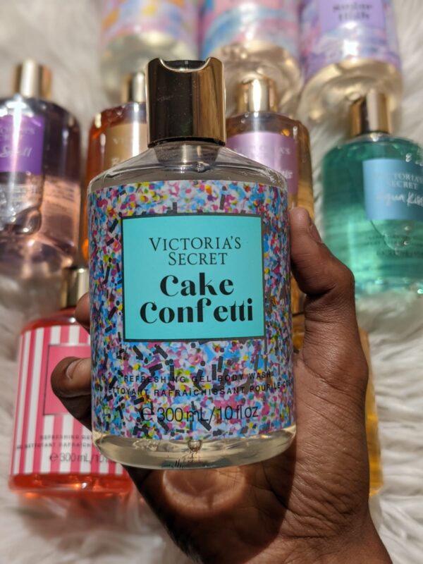 Victoria Secret Body wash (Cake Confetti)